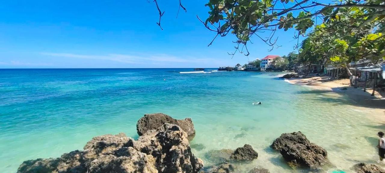 Traditional Private Guesthouse In Patar Beach Bolinao Kültér fotó